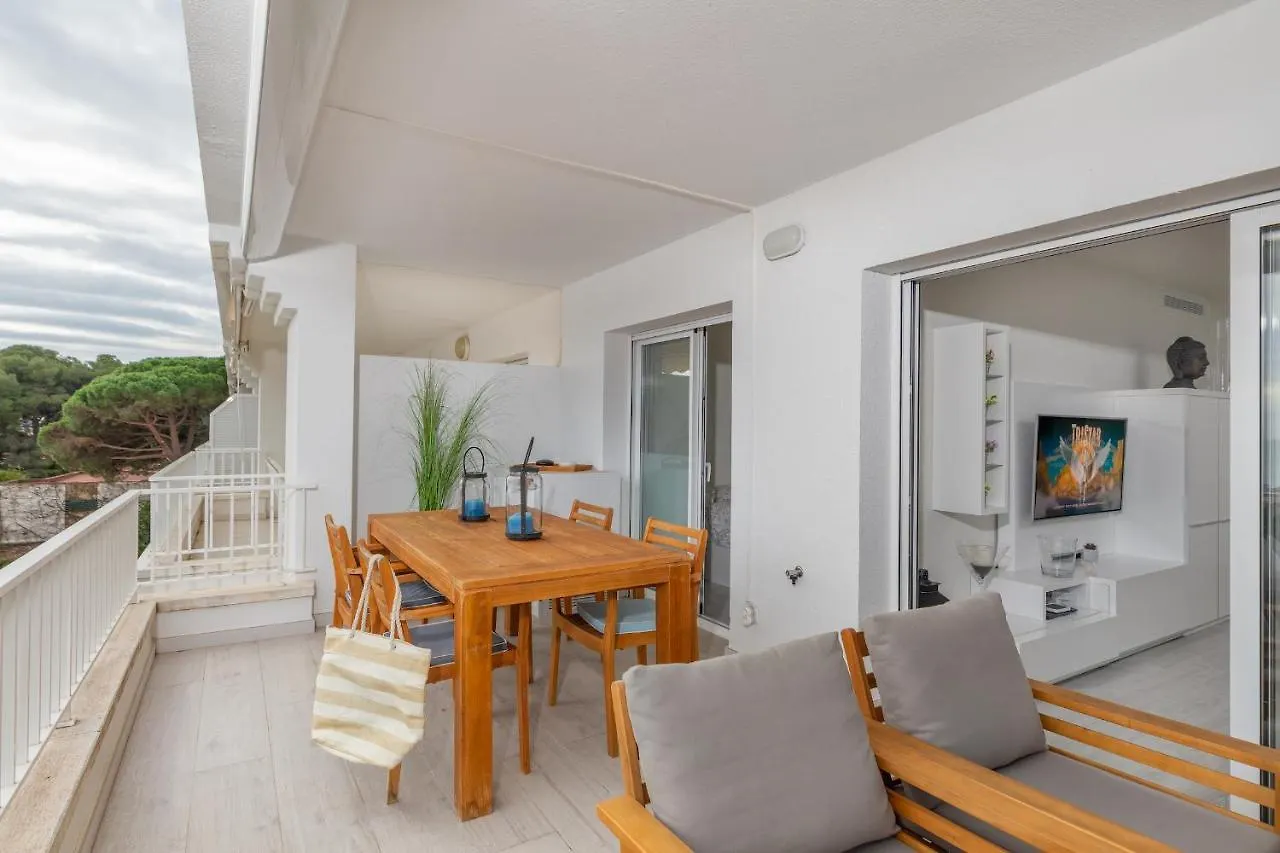 Hauzify I Apartaments L'Estel Sant Feliu de Guixols Apartment